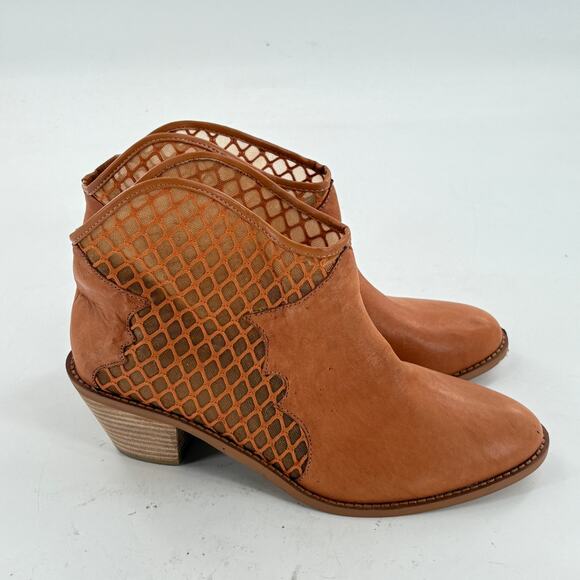 KELSI DAGGER Keenan Leather Mesh Cut Out Ankle Boots 10 NWOT Tan Western Heel - Picture 6 of 8